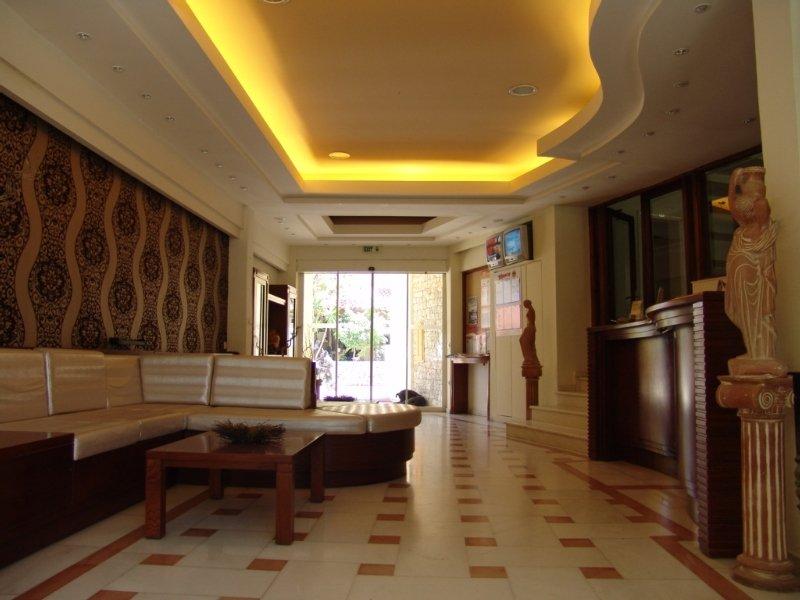 Apollo Apartments Paralia Kourna Esterno foto